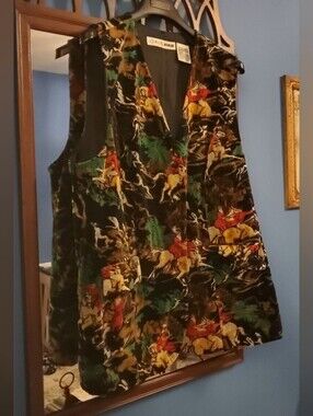 Vintage Chaus Velvet Vest Sz 20 Hunting Scene